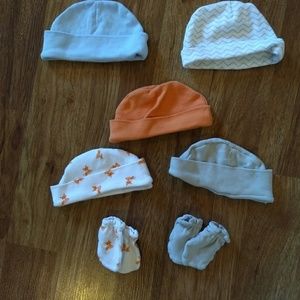 Baby hats and mittens small 0-6mo loveable friends